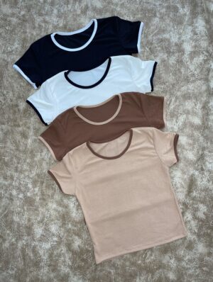 Remeras cuello combinado