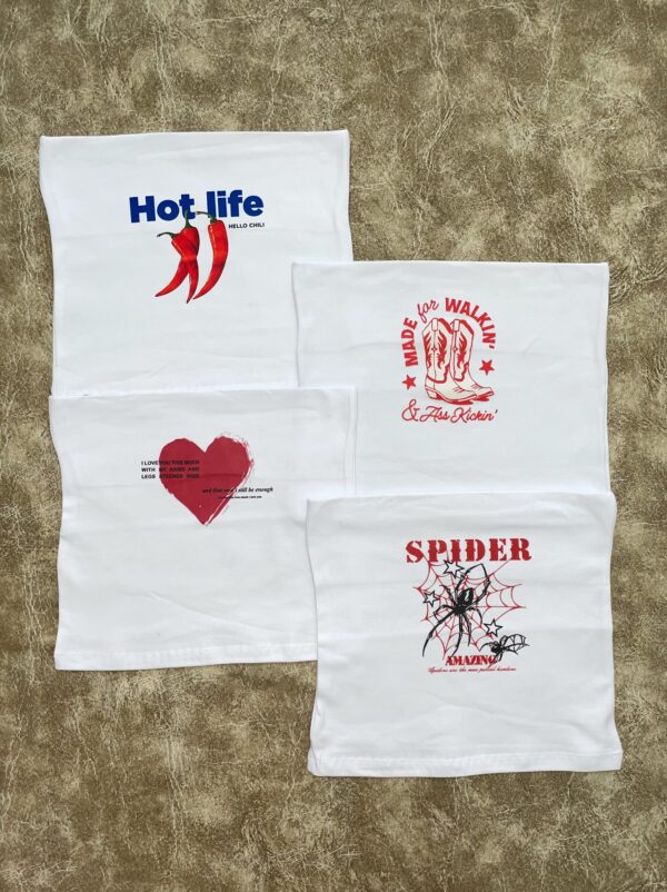 Bandó Baby Tee ❤️