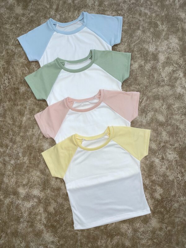 Remera combinada Blanco con Color
