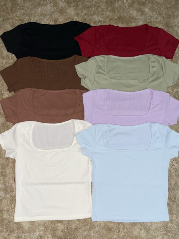 Remera escote cuadrado