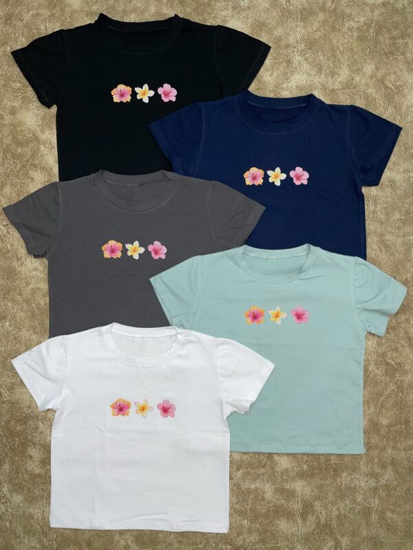 Baby Tee  3 flores