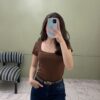 Remera escote cuadrado