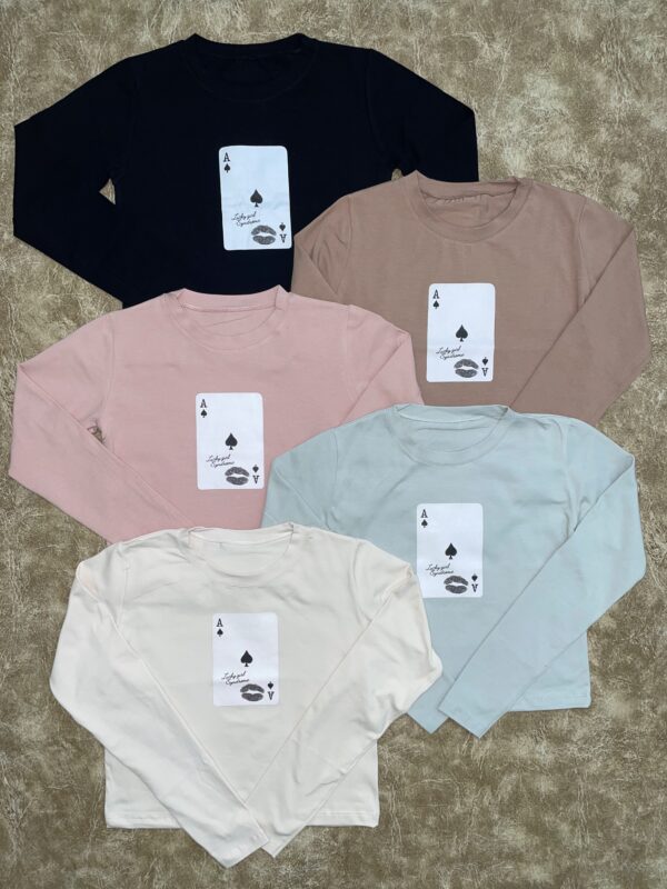 Baby Tee Carta ♠️